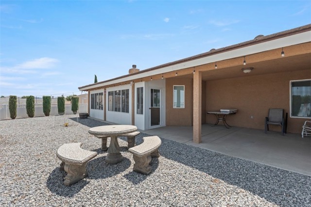 Detail Gallery Image 17 of 17 For 6797 Blue Rose, Oak Hills,  CA 92344 - 4 Beds | 2/1 Baths