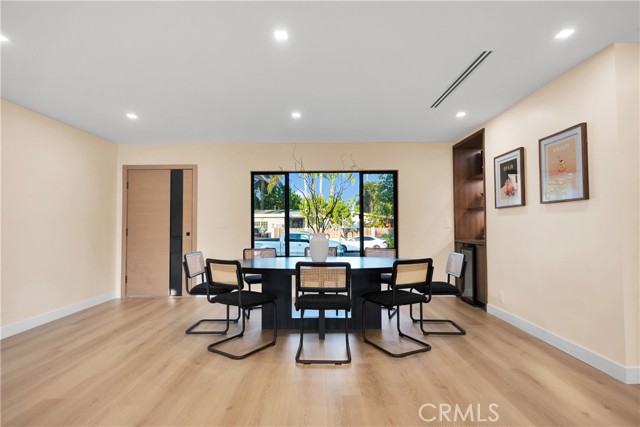 Detail Gallery Image 12 of 60 For 10509 Dempsey Ave, Granada Hills,  CA 91344 - 4 Beds | 3/1 Baths