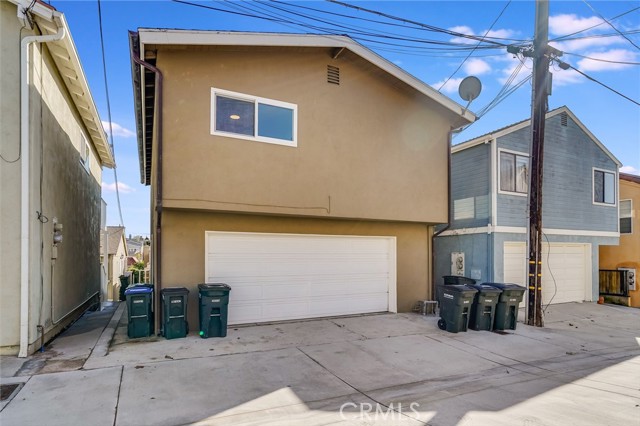 Detail Gallery Image 32 of 35 For 705 Iris, Corona Del Mar,  CA 92625 - 5 Beds | 4 Baths