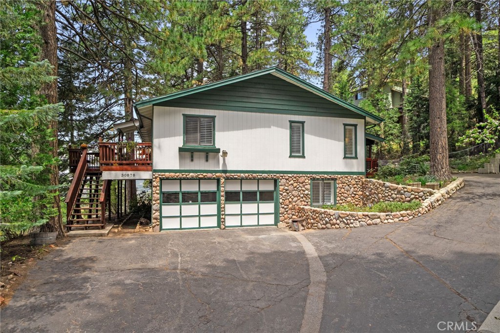 30878 Valley Oak Drive
