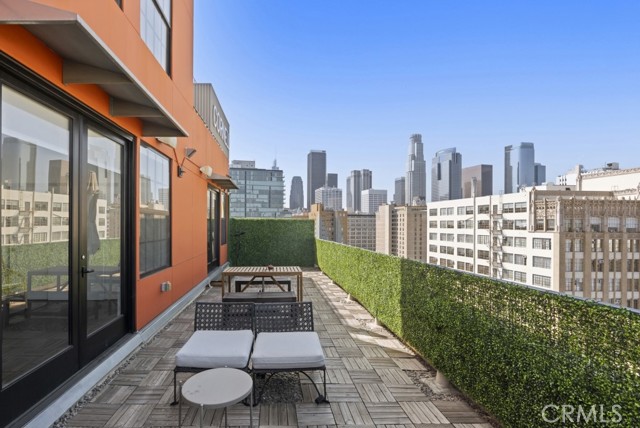 Detail Gallery Image 19 of 52 For 746 S Los Angeles St #1201,  Los Angeles,  CA 90014 - 2 Beds | 3 Baths