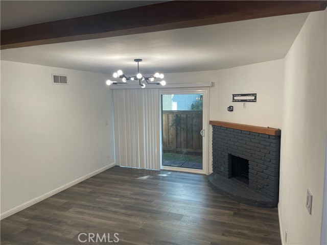 Detail Gallery Image 7 of 49 For 15511 Sherman Way, Van Nuys,  CA 91406 - 3 Beds | 2 Baths