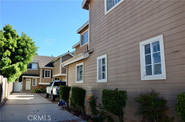 2412 Clark Lane, Redondo Beach, California 90278, 3 Bedrooms Bedrooms, ,2 BathroomsBathrooms,Residential,Sold,Clark,SB22147973