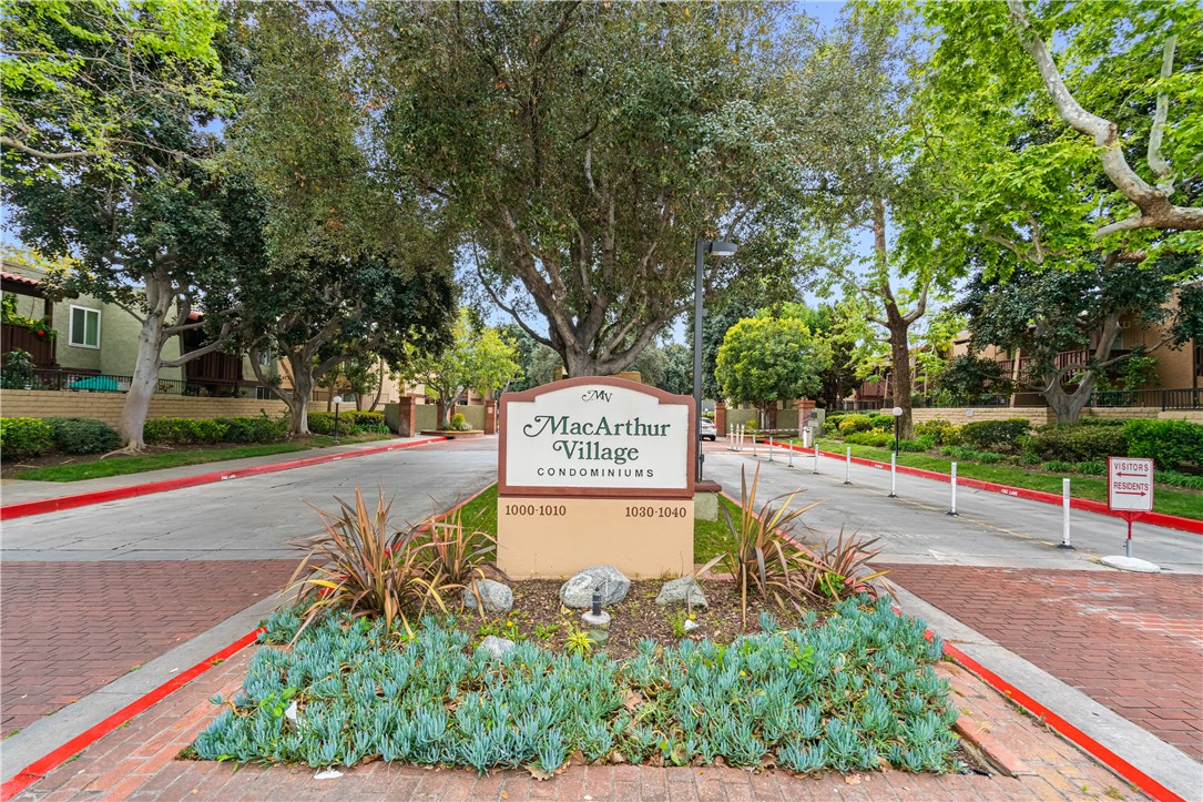 Detail Gallery Image 1 of 1 For 1040 W Macarthur Bld #104,  Santa Ana,  CA 92707 - 2 Beds | 2 Baths