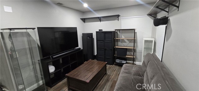 Detail Gallery Image 14 of 19 For 12909 Fontainebleau Dr, Moreno Valley,  CA 92555 - 3 Beds | 2/1 Baths