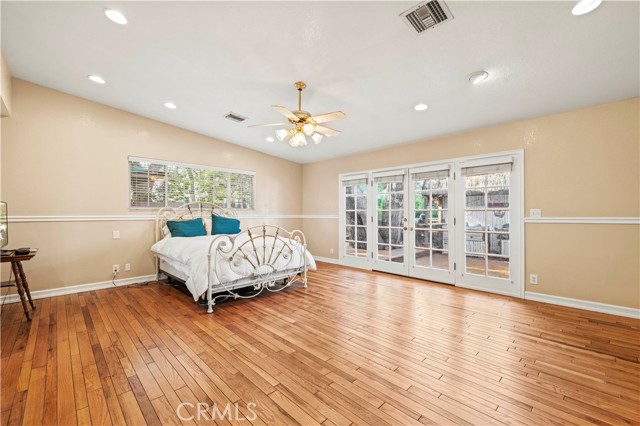 Detail Gallery Image 11 of 32 For 24123 Wildwood Canyon Rd, Newhall,  CA 91321 - 4 Beds | 2 Baths