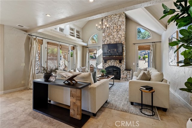 Detail Gallery Image 13 of 75 For 6360 Navarette, Atascadero,  CA 93422 - 4 Beds | 4 Baths