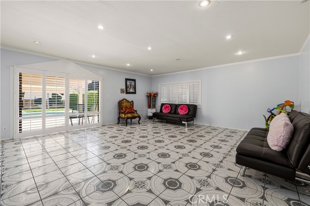 Detail Gallery Image 22 of 45 For 17174 Los Alimos, Granada Hills,  CA 91344 - 4 Beds | 3 Baths