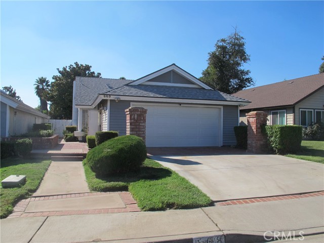 668 668 N Quince, Rialto CA: https://media.crmls.org/medias/04a19701-e46b-4a57-88e8-c7fc11ace733.jpg