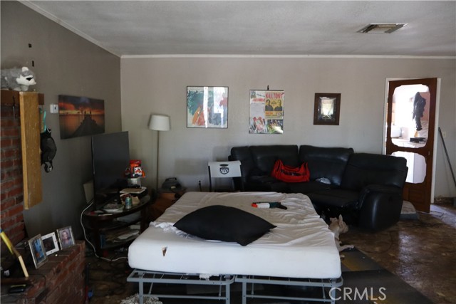 Detail Gallery Image 10 of 27 For 47150 Black Butte Rd, Newberry Springs,  CA 92365 - 3 Beds | 2 Baths
