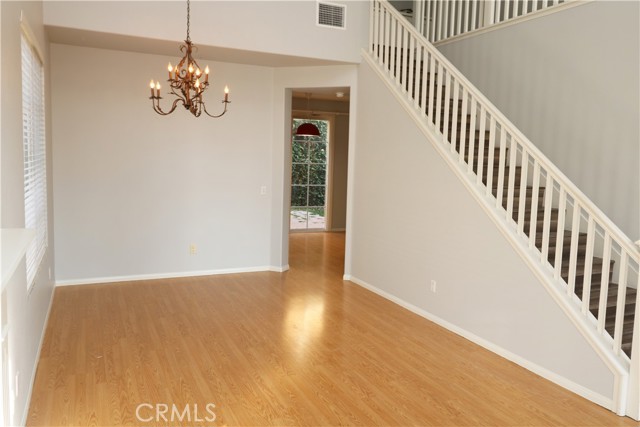 Living Room/ Dining
