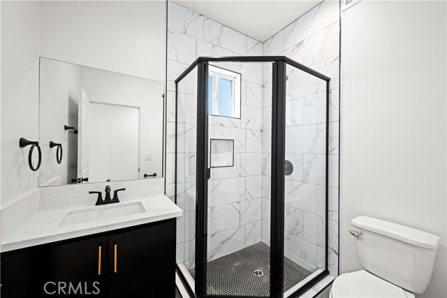 1039 W 43rd Street, Los Angeles CA: https://media.crmls.org/medias/04a2f2f5-368d-4827-9ca5-0d7ff14d5cd6.jpg