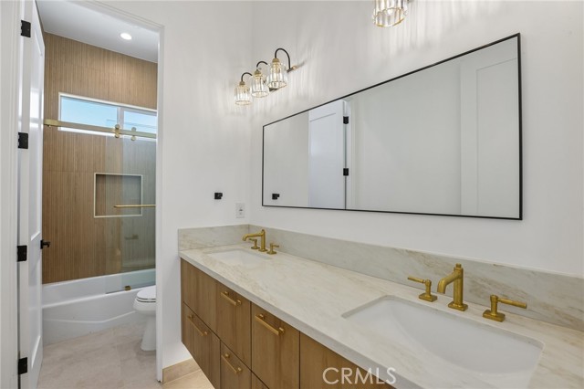 2019 Huntington Lane, A photo 41