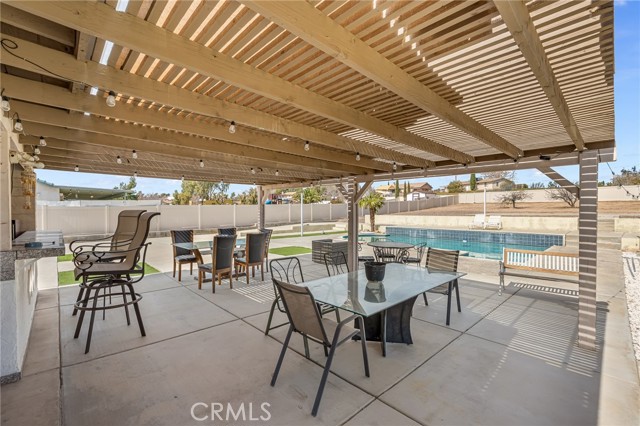 Detail Gallery Image 25 of 44 For 19084 Rocksprings Rd, Hesperia,  CA 92345 - 4 Beds | 2 Baths