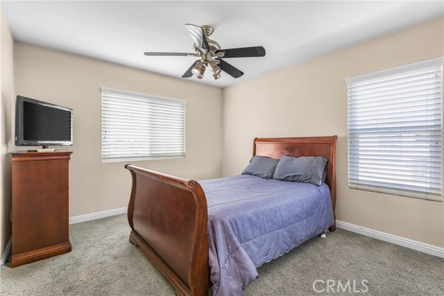 5764 Territory Lane, Eastvale CA: https://media.crmls.org/medias/04a3d6f8-8461-48c1-962e-c804142dfb62.jpg
