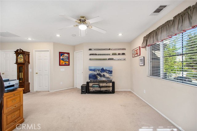 39691 Ashland Way, Murrieta CA: https://media.crmls.org/medias/04a4373a-6126-4eda-af9c-6e9be3c508be.jpg