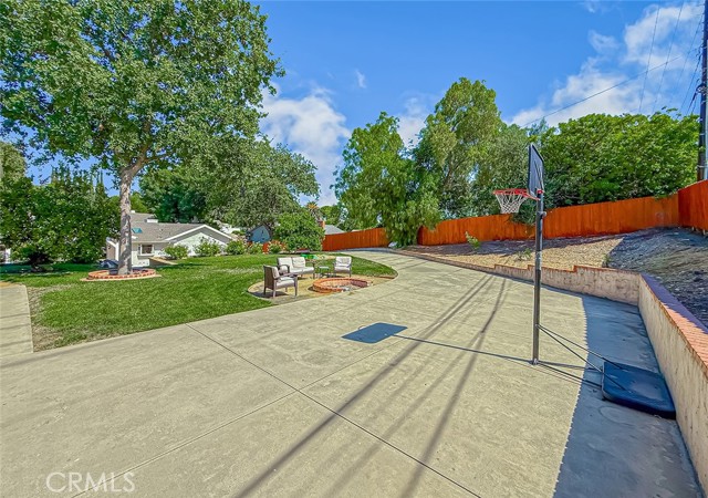 843 Encino Vista Drive, Thousand Oaks CA: https://media.crmls.org/medias/04a4447f-1a44-4454-8d52-49aa61a97939.jpg