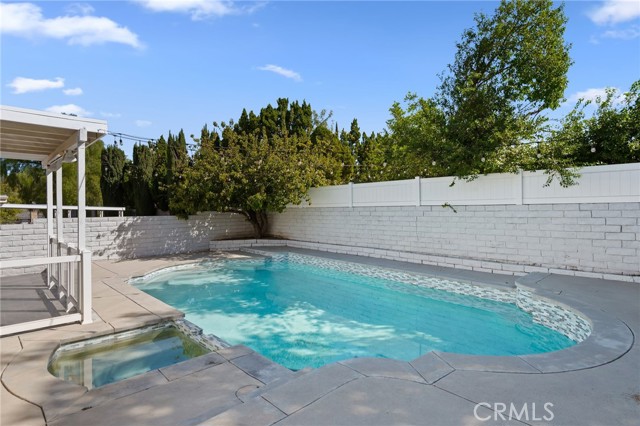 Detail Gallery Image 24 of 29 For 12724 Byron Ave, Granada Hills,  CA 91344 - 4 Beds | 2 Baths