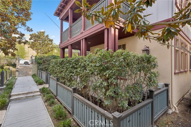 Detail Gallery Image 2 of 26 For 2676 Bungalow Pl, Corona Del Mar,  CA 92625 - 3 Beds | 2/1 Baths