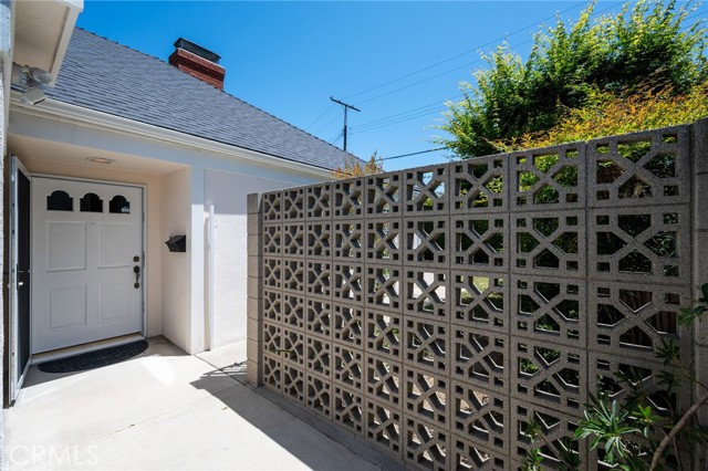 26424 Senator Avenue, Harbor City CA: https://media.crmls.org/medias/04a5ef14-d4cb-449c-b495-076e1ec7a012.jpg