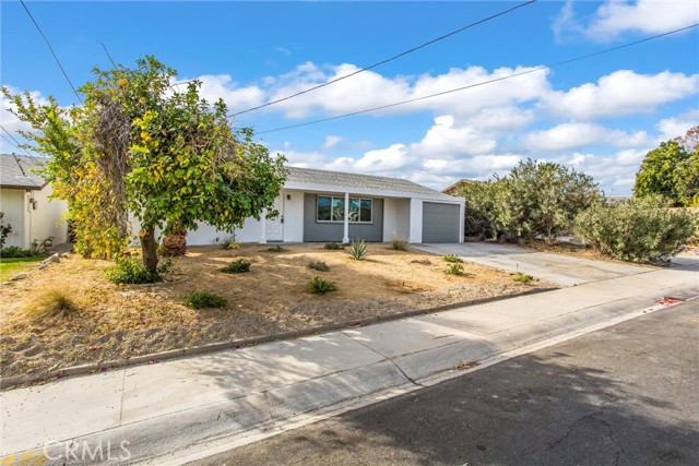 Detail Gallery Image 2 of 36 For 43085 Illinois Ave, Palm Desert,  CA 92211 - 3 Beds | 2 Baths