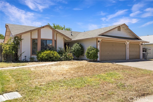 Detail Gallery Image 1 of 33 For 1805 Feather Ave, Oroville,  CA 95965 - 3 Beds | 2 Baths
