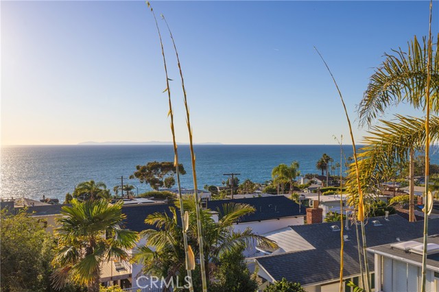 Detail Gallery Image 7 of 51 For 31911 Crestwood Place, Laguna Beach,  CA 92651 - 2 Beds | 2 Baths