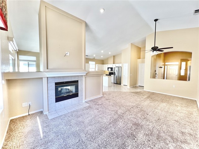 26933 Circus Drive, Menifee CA: https://media.crmls.org/medias/04a8099e-a1df-49c0-affa-53b4d833e76d.jpg