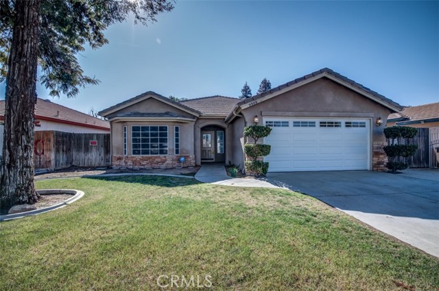 Detail Gallery Image 3 of 40 For 9909 Mona Lisa Ln, Bakersfield,  CA 93312 - 3 Beds | 2 Baths