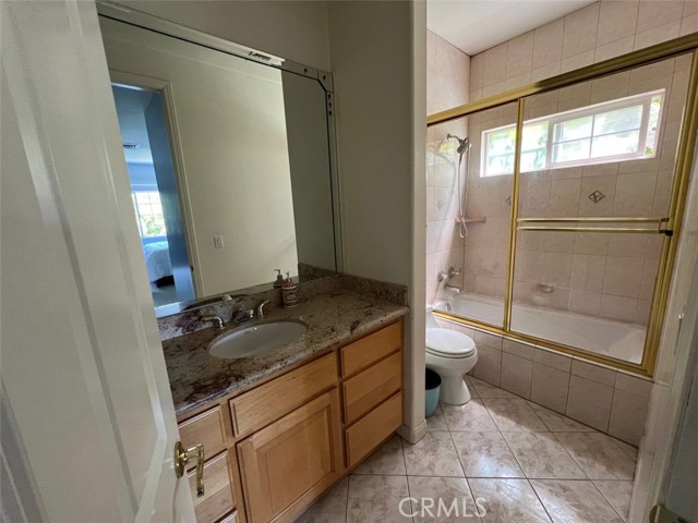 4751 Haskell Avenue, Encino CA: https://media.crmls.org/medias/04a87e47-2f77-4e1a-9a9a-a9009d2dc301.jpg