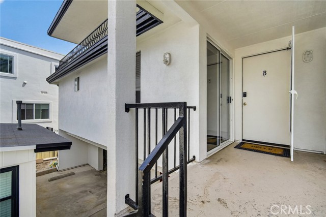 Detail Gallery Image 2 of 59 For 237 Avenida Montalvo #B,  San Clemente,  CA 92672 - 3 Beds | 3 Baths