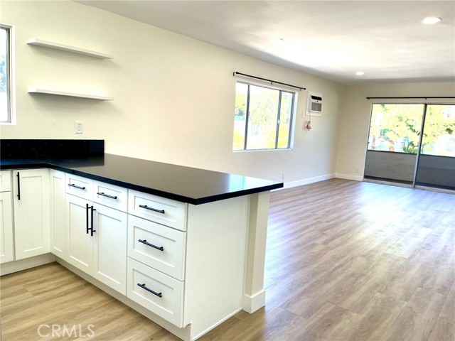 Detail Gallery Image 6 of 14 For 2728 Crestmoore #3,  Los Angeles,  CA 90065 - 2 Beds | 1 Baths
