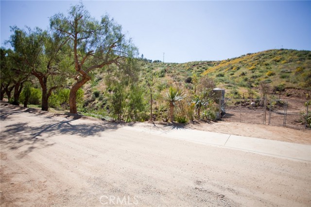 Detail Gallery Image 5 of 36 For 11251 Spanish Hills Dr, Corona,  CA 92883 - – Beds | – Baths