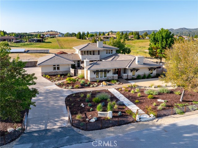 Detail Gallery Image 2 of 59 For 9235 Harvest Way, Atascadero,  CA 93422 - 4 Beds | 3 Baths