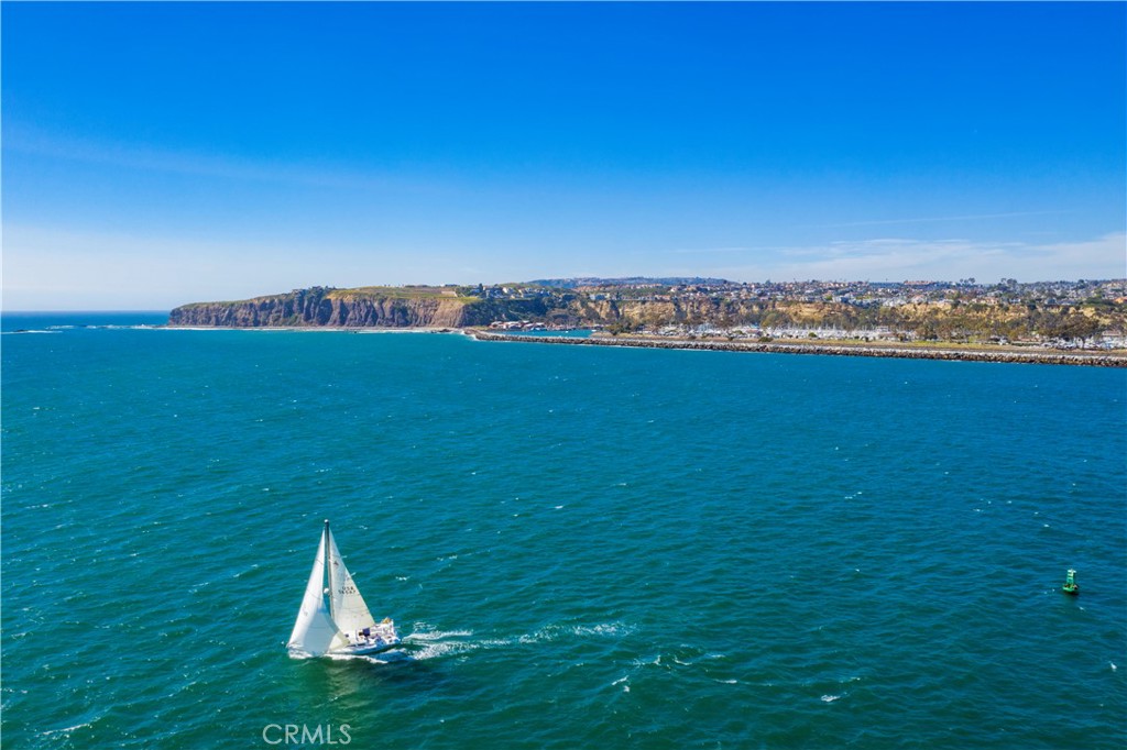 https://media.crmls.org/medias/04ab9cab-a065-4eab-b8a9-d4a6d34f0d55.jpg?preset=X-Large
