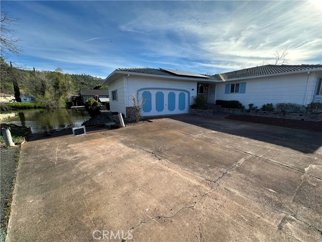 Detail Gallery Image 2 of 20 For 567 Pebble, Clearlake Oaks,  CA 95423 - 3 Beds | 2 Baths