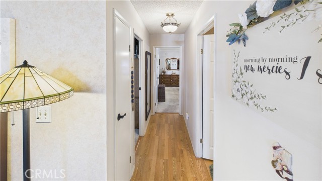 1417 Village Street, Redlands CA: https://media.crmls.org/medias/04ac9862-7bd1-48b8-aa2d-c74fc35a3db5.jpg