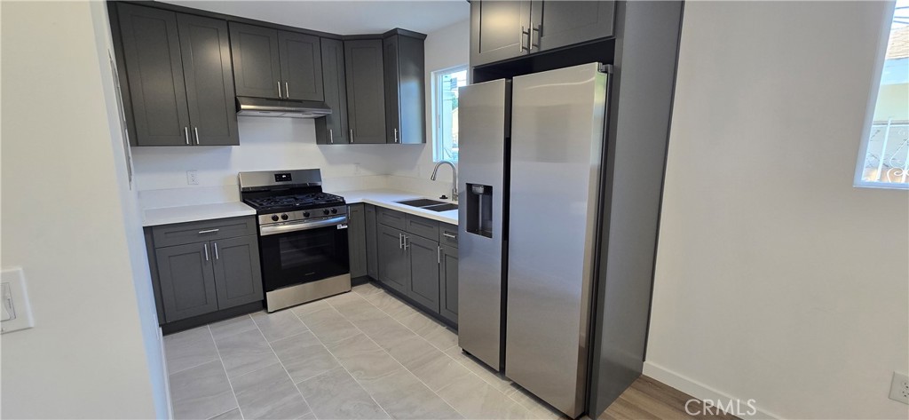 1428 E 54th #2