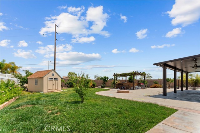1600 Liv Court, Redlands CA: https://media.crmls.org/medias/04acf72f-ffb9-4434-a2de-1d8f51195c57.jpg