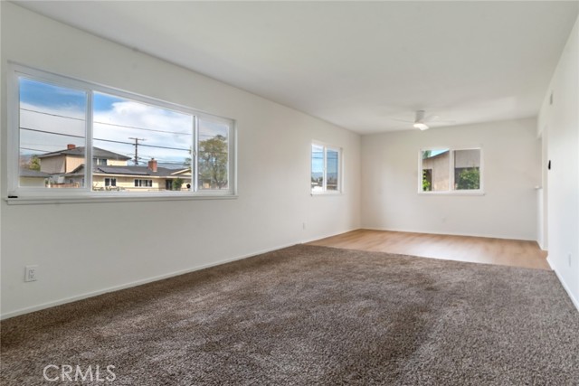 Detail Gallery Image 8 of 18 For 383 E Mesa, Rialto,  CA 92376 - 3 Beds | 2 Baths