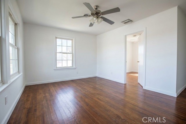 Image 11 of 24 For 3942 Marcus  