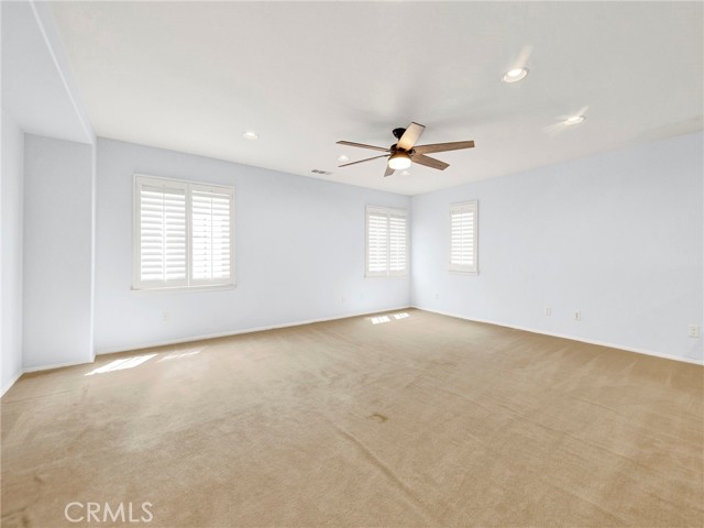 Detail Gallery Image 18 of 43 For 28346 Linda Vista, Canyon Country,  CA 91387 - 6 Beds | 3 Baths