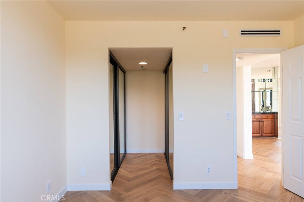 https://media.crmls.org/medias/04aeb5c3-14d7-4d2c-881d-feb18762e4e6.jpg?preset=X-Large