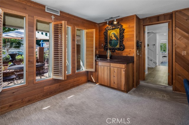 15232 Lille Circle, Irvine CA: https://media.crmls.org/medias/04aec0e5-2b46-49a3-b26d-8af4552a5085.jpg