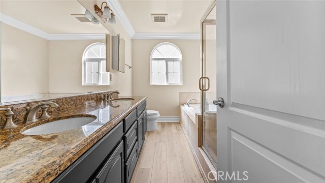 Detail Gallery Image 33 of 41 For 13769 13969 Cordary Ave, Hawthorne,  CA 90250 - 4 Beds | 2/1 Baths