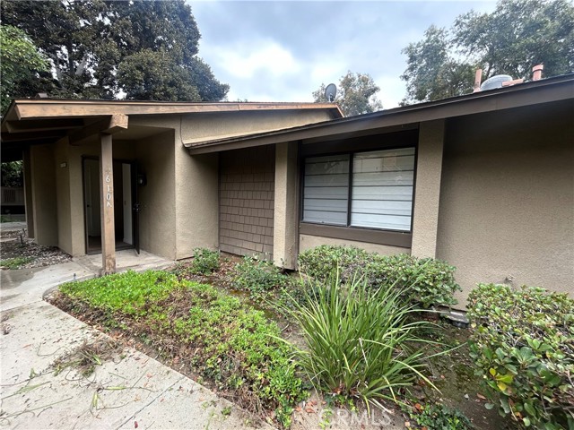 Detail Gallery Image 1 of 10 For 15923 Alta Vista Dr a,  La Mirada,  CA 90638 - 2 Beds | 2 Baths