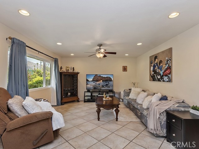 Image 8 for 1950 Palm Canyon DR #162