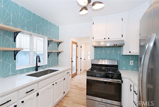 Image 41 of 71 For 1361 Armadale Avenue