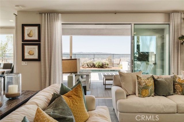 Detail Gallery Image 20 of 75 For 18108 Esker Ln, Canyon Country,  CA 91350 - 5 Beds | 3 Baths