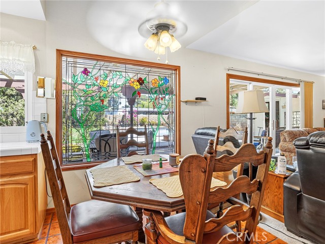10634 Deering Avenue photo 11